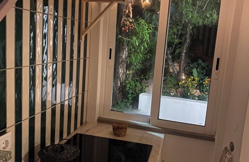 Alfeicao Cabin | Typical Algarve cottage with tepee in garden Shaded by carob trees