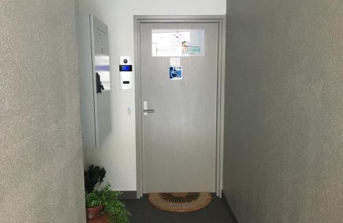 Brunswick West Apartment | U101 Brunswick Living First Floor Balcony Close to APT and CBD Free Wifi Tram at Doorstep