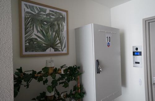 Brunswick West Apartment | U101 Brunswick Living First Floor Balcony Close to APT and CBD Free Wifi Tram at Doorstep