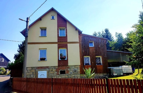 Arnoltice House | Ubytování U Rybníčka