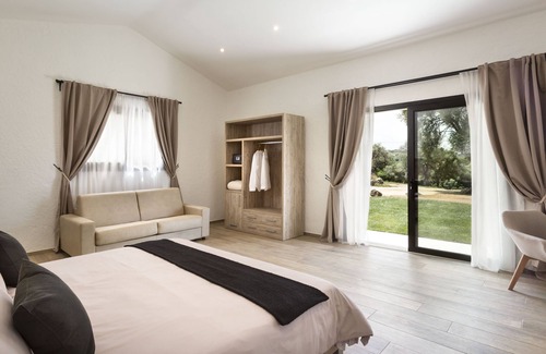 Arzachena Bed & Breakfast | Uddastri Retreat