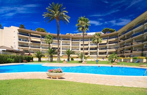 Miami Platja Apartment | Uhc Los Flamencos Family Apartments