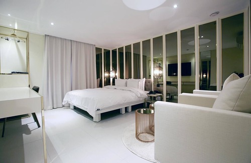 Uiwang Hotel | Uiwang Cullinan