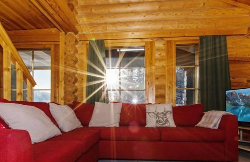 Kehys-Kainuu House | Ukonmaja a paritalo by Interhome