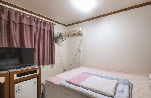 Ulleung-gun Hotel | Ulleung Donghaejang Motel