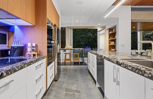 Kingscliff House | Ultimate Beachfront Escape with Pool