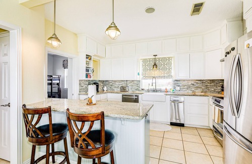 Surfside Beach House | Ultimate | Beachfront | Beach Access | Fenced Yard