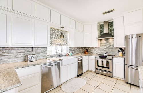 Surfside Beach House | Ultimate | Beachfront | Beach Access | Fenced Yard