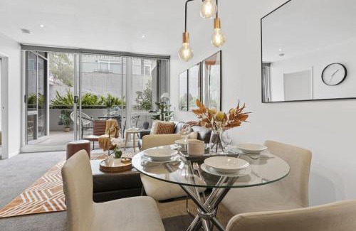 Saint Kilda South Apartment | Ultimate Comfort Gem in St Kilda