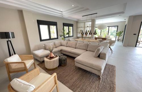 Marbella Villa | ULTIMATE LUXURY DREAM VILLA with 7 BEDROOMS, GYM, SPA and INFINITY POOL
