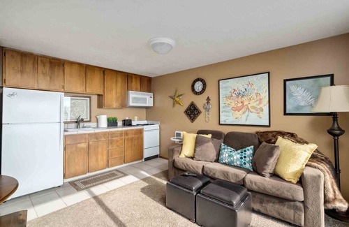 Rockaway Beach Condo | Ultimate Oceanfront Escape for Two at Beachy Eagle A, Amazing Views, Fire-Table, Steps from Beach