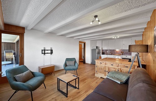 Vex Apartment | Ultimate Ski Condo – 4 Valleys, Ski-in/out , Swiss