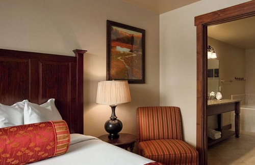 Four O'Clock Hotel | Ultimate stay at Grand Timber Lodge, Breckenridge's Best Ski-In, Ski-Out Resort!
