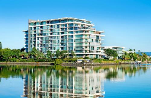 Broadbeach Waters Resort | ULTIQA Freshwater Point Resort Broadbeach