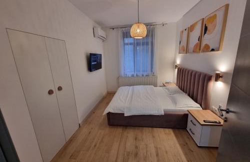 Baia Mare Apartment | Ultra-Central 1 Bed Apartment, str Nicolae Iorga