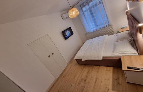Baia Mare Apartment | Ultra-Central 1 Bed Apartment, str Nicolae Iorga