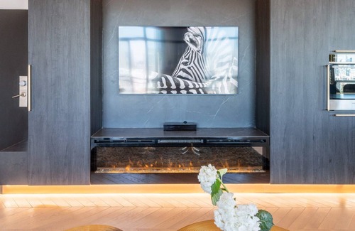 King West Village Apartment | Ultra Luxury Custom Downtown 1BDRM Unit