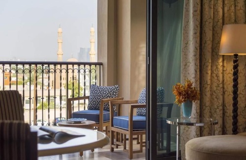 Jumeirah House | Ultra luxury Imperial Suite In Jumeirah Resort By Luxury Bookings