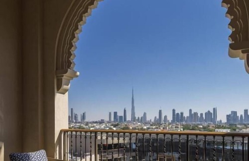 Jumeirah House | Ultra luxury Skyline Suite In Jumeirah Resort By Luxury Bookings