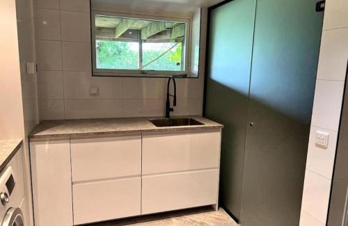Molndal Apartment | Ultra lyx lägenhet/Nedrevåning