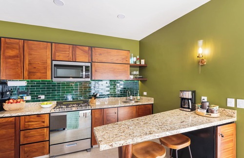 Libertad Apartment | Ultra-Modern Artistic Condo | 2BR in Cabo w/ VPN & Fast WiFi