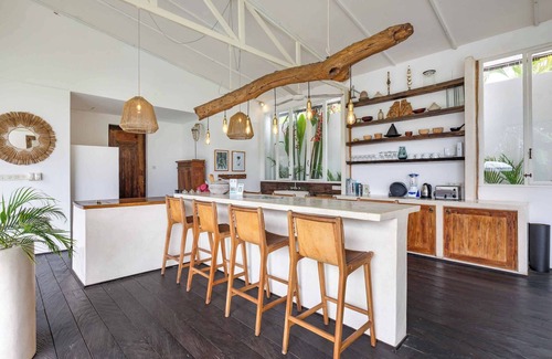 Umalas Villa | Umalas 5BR Bohemian Escape Rice Fields + Yoga & Spa w/12min To Beach