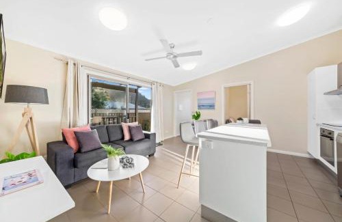 Umina Beach House | Umina Myrtle Bungalow Sleeping 4 Guests