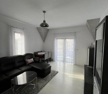 Radauti Apartment | Un apartament deosebit, aerisit, ultracentral.