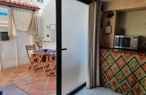 Mairena del Aljarafe Apartment | Un apartamento vacacional con detalles de un hogar