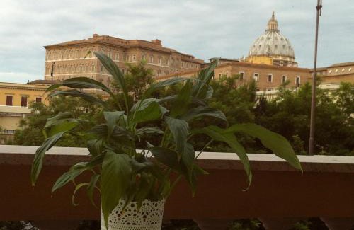 Vatican Apartment | Un Caffè sul Balcone 2