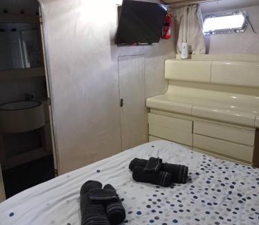 Sete Boat Rental | Un yacht de 24m rien que pour vous !