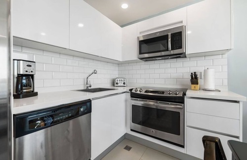 Noord Condo | Unbeatable 2 bedroom beachfront condo!