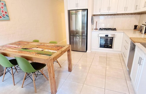 Fremantle House | Unbeatable central location! Minutes from the best of Freo.