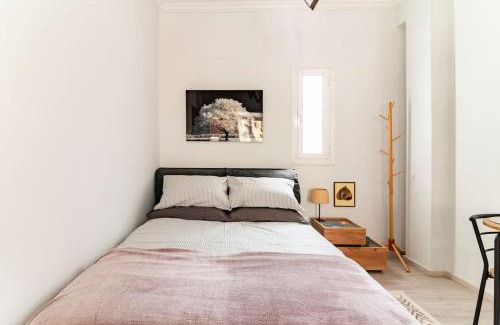 Exarhia Apartment | Under the Hill