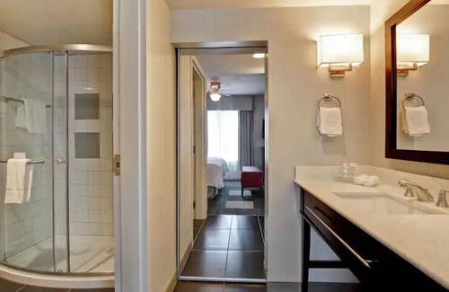 McNeil Hotel | Unforgettable Resort Experiences Await:3 Units w/Free Parking,Full Kitchen,Pool