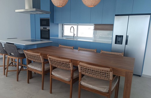 Kiti Villa | Unic 4 bedrooms beach villa nBig private pool nJuccuzy nBarrel saunanSea view