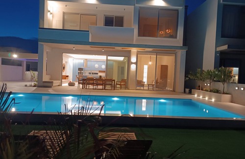 Kiti Villa | Unic 4 bedrooms beach villa nBig private pool nJuccuzy nBarrel saunanSea view