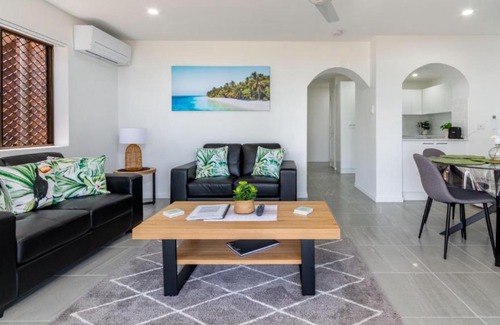Bongaree House | Uninterruped Waterviews