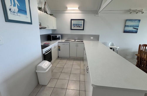 Kalbarri Apartment | Uninterrupted views of Murchison River and ocean 2