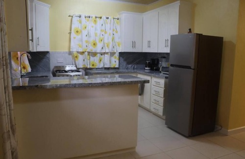 Bois d'Orange Apartment | Union Hilltop Paradise Villas - Relaxing 2-Bedroom Villa for Family & Friends 4