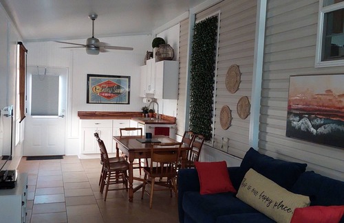 Braden River Cottage | Unique 2-BDRM in Sun Outdoors Sarasota Resort - Includes Golf Cart - Sleeps 6!n