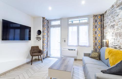 Hyeres City Centre Apartment | Unique and stylish AC studio downtown - Dodo et Tartine