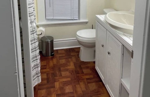 London House | Unique Boho Unit Close to Downtown