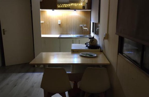 Enkhuizen Boat Rental | Unique cabin at Enkhuizen harbour