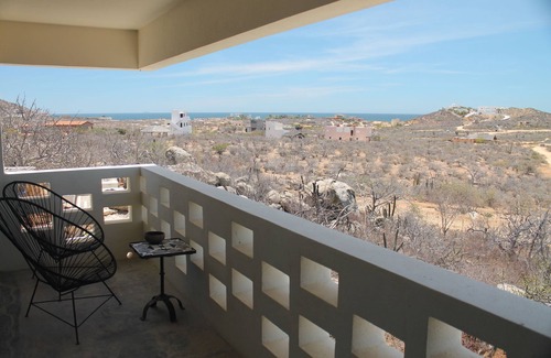 Los Zacatitos House | Unique Chic Eco-Retreat in beautiful Zacatitos - designed by J. Campos