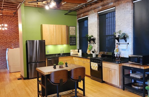 Ironbound District Apartment | Unique chic modern open floor plan Modern Loft