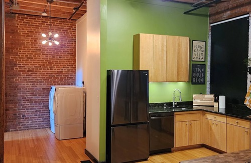 Ironbound District Apartment | Unique chic modern open floor plan Modern Loft