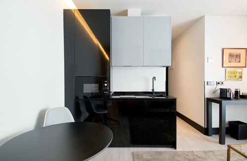 Cortes Apartment | Unique Design Suite in Barrio de las Letras A3I