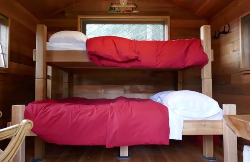 Regional District of Nanaimo Bed & Breakfast | Unique eco experience, walking distance to all that Qualicum Beach has to offer