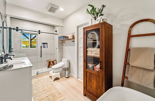 Travis County Other | Unique Farmhouse + Tiny House Country Escape